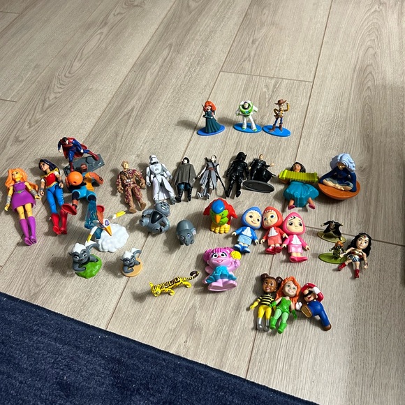 Various Other - Approx. 30 Used Action & Other Figurines in Good Condition. See Pix.